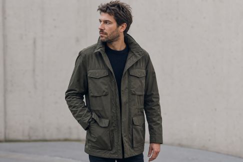 Manteaux à poches multiples : le mix entre style utilitaire et praticité