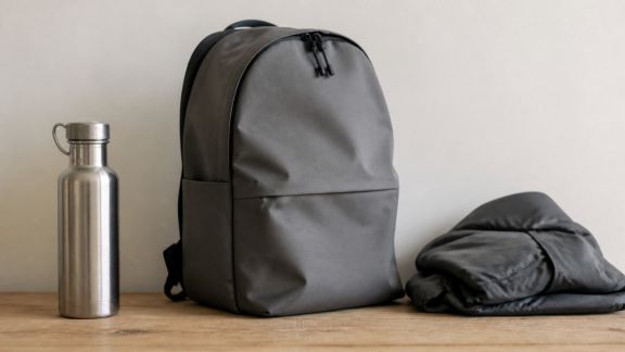 Adopter le sac à dos minimaliste pour voyager léger
