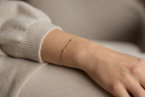 Bien porter les accessoires discrets pour un effet subtil mais efficace