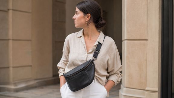 Comment adopter le sac bandoulière sans fausse note