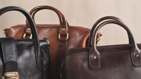 Le pouvoir du détail : focus sur les poignées et finitions de sacs